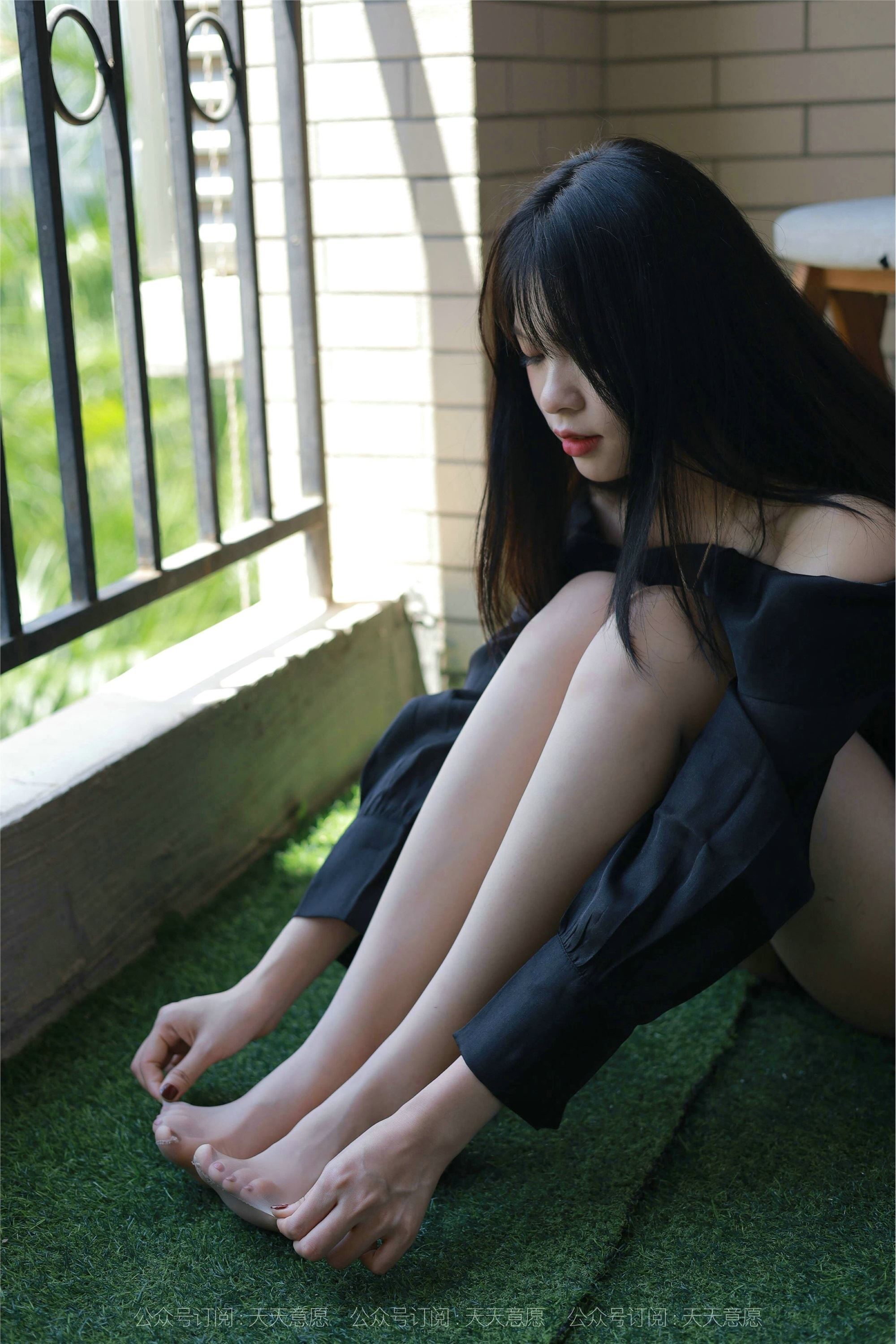 IESS异思趣向  2021.08.23 丝享家898：小七《一字肩短裙》